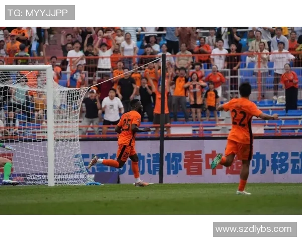 球星热身精彩纷呈 足球赛前全方位备战集锦 球星热身精彩纷呈 足球赛前全方位备战集锦