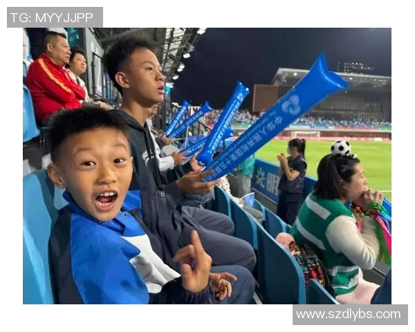 聚焦绿茵巨星强健双腿展现力量与速度之完美结合 聚焦绿茵巨星强健双腿展现力量与速度之完美结合