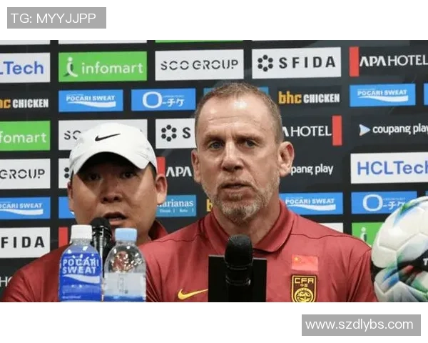 足球球星回应恶评：直面挑战与批评背后的真实心声